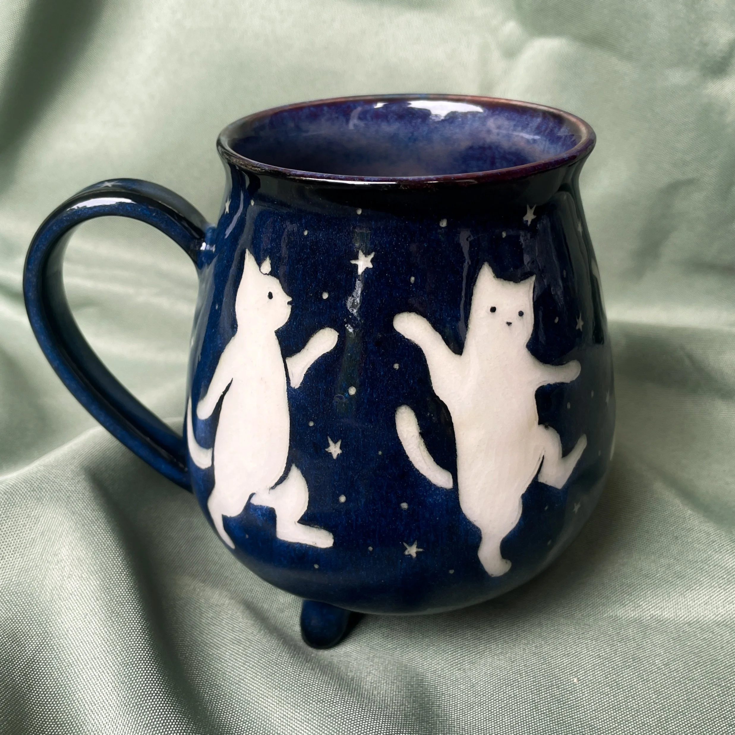 cat cauldron mug sideview 4.JPEG