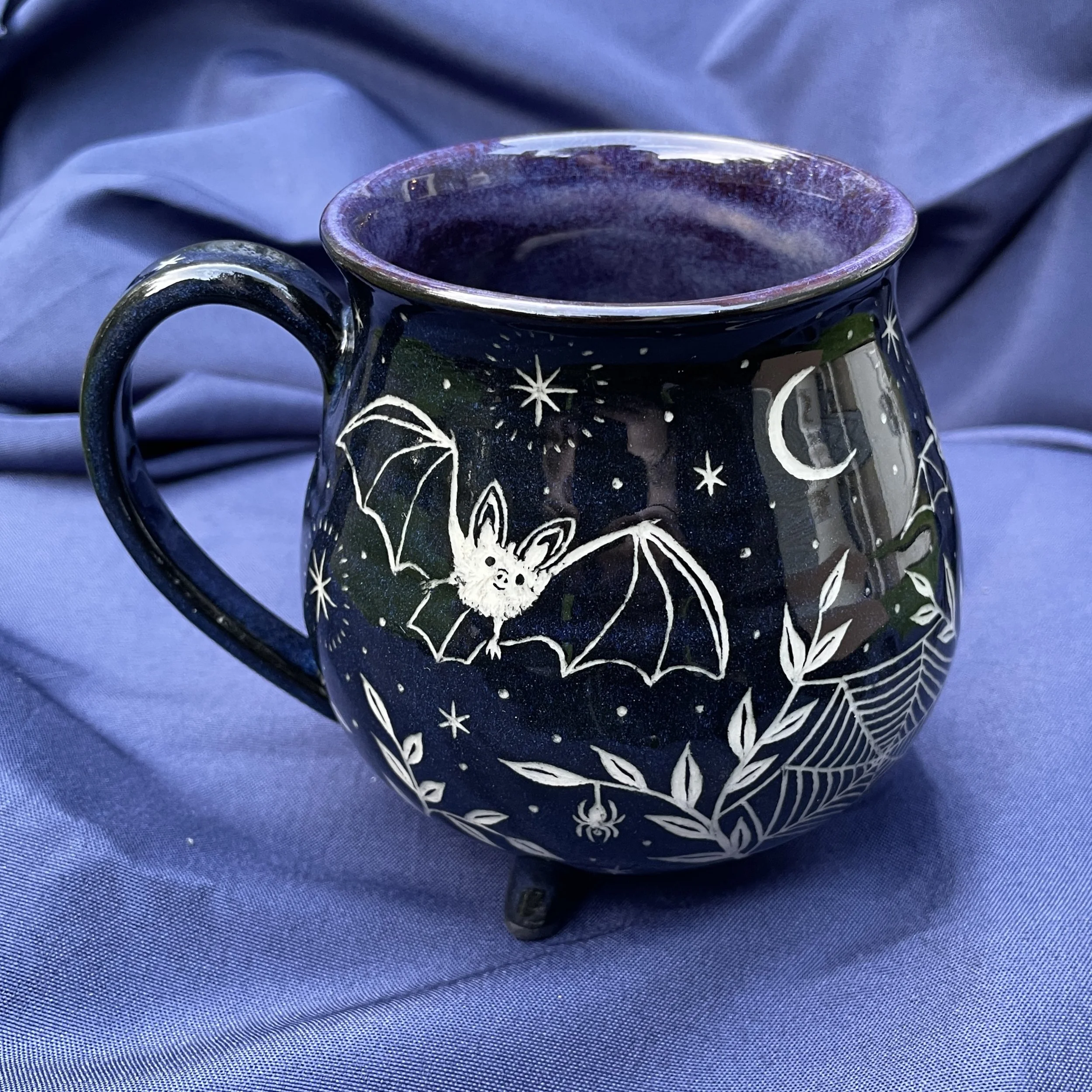 cauldron mug bats b 5.jpg