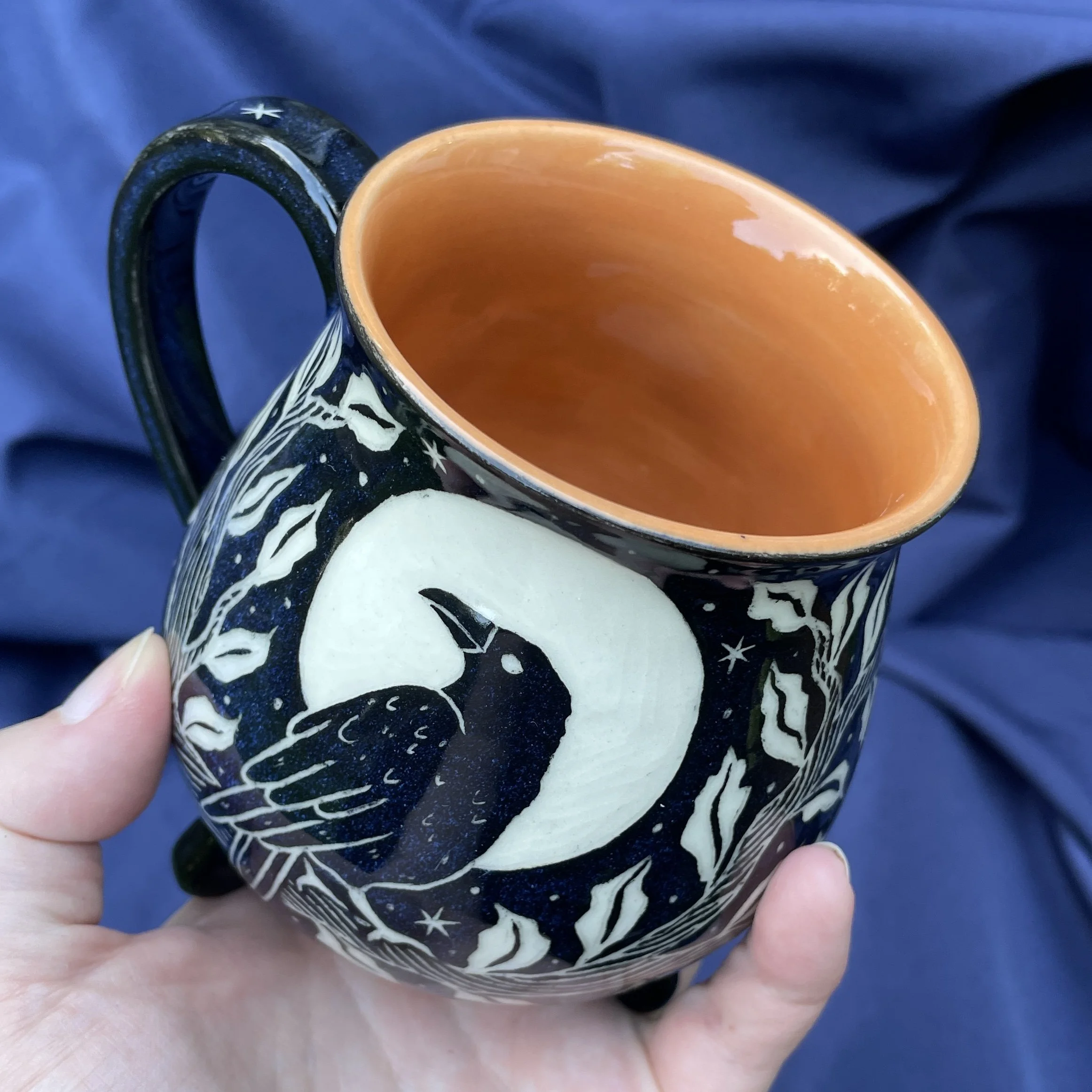 cauldron mug raven A 8.jpg