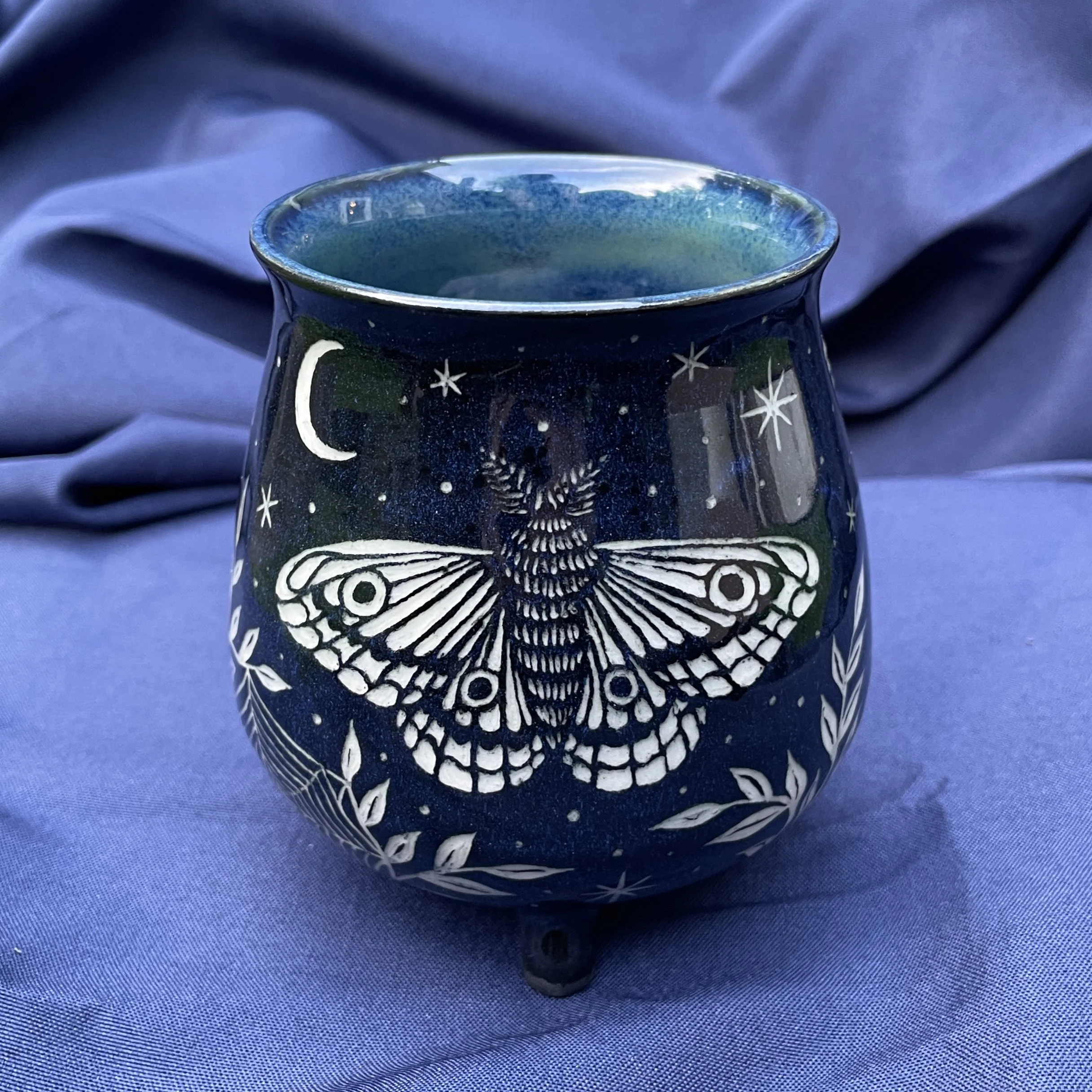 cauldron mug moths 6.jpg