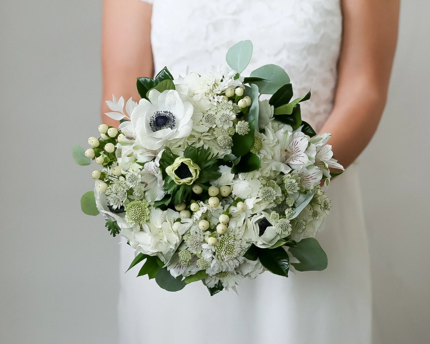 White & Green Rounded Bouquet Cactus & Tropicals White & Green Rounded Bouquet Cactus & Tropicals