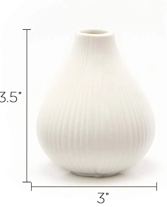 ivory bud vase qty 11.JPG