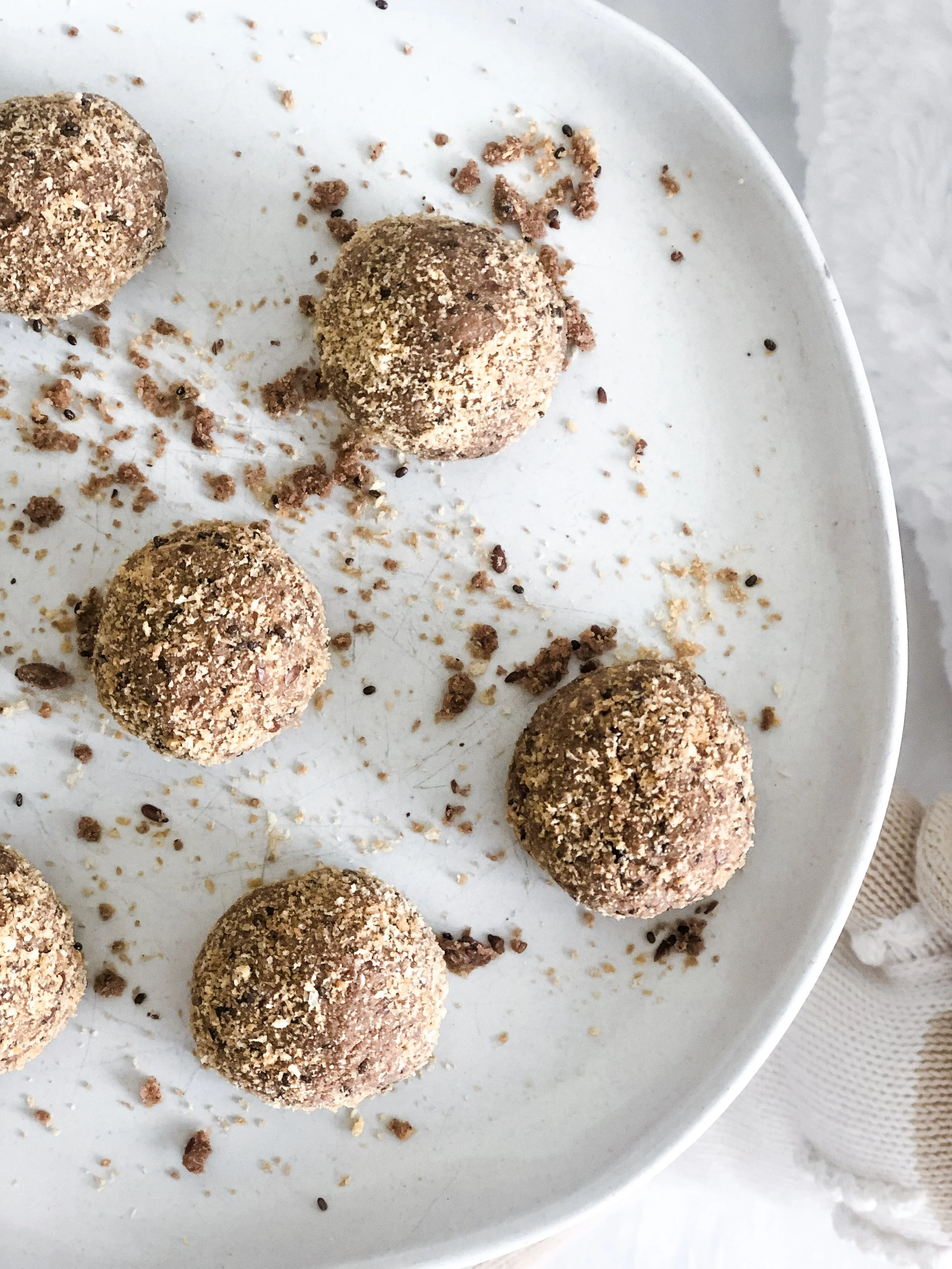 Cinnamon Peanut Butter Protein Balls
