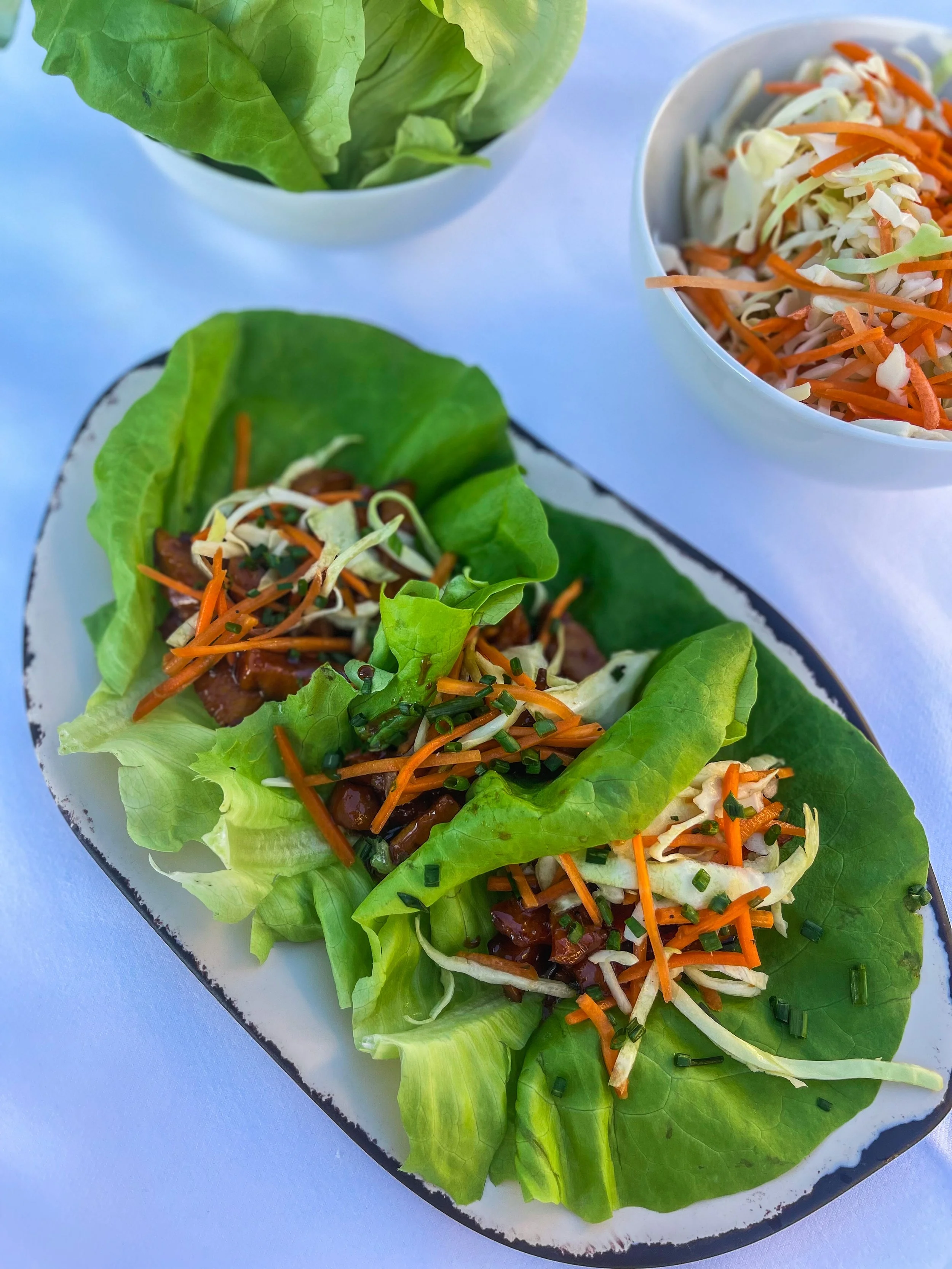 EASY ASIAN CHICKEN LETTUCE WRAPS