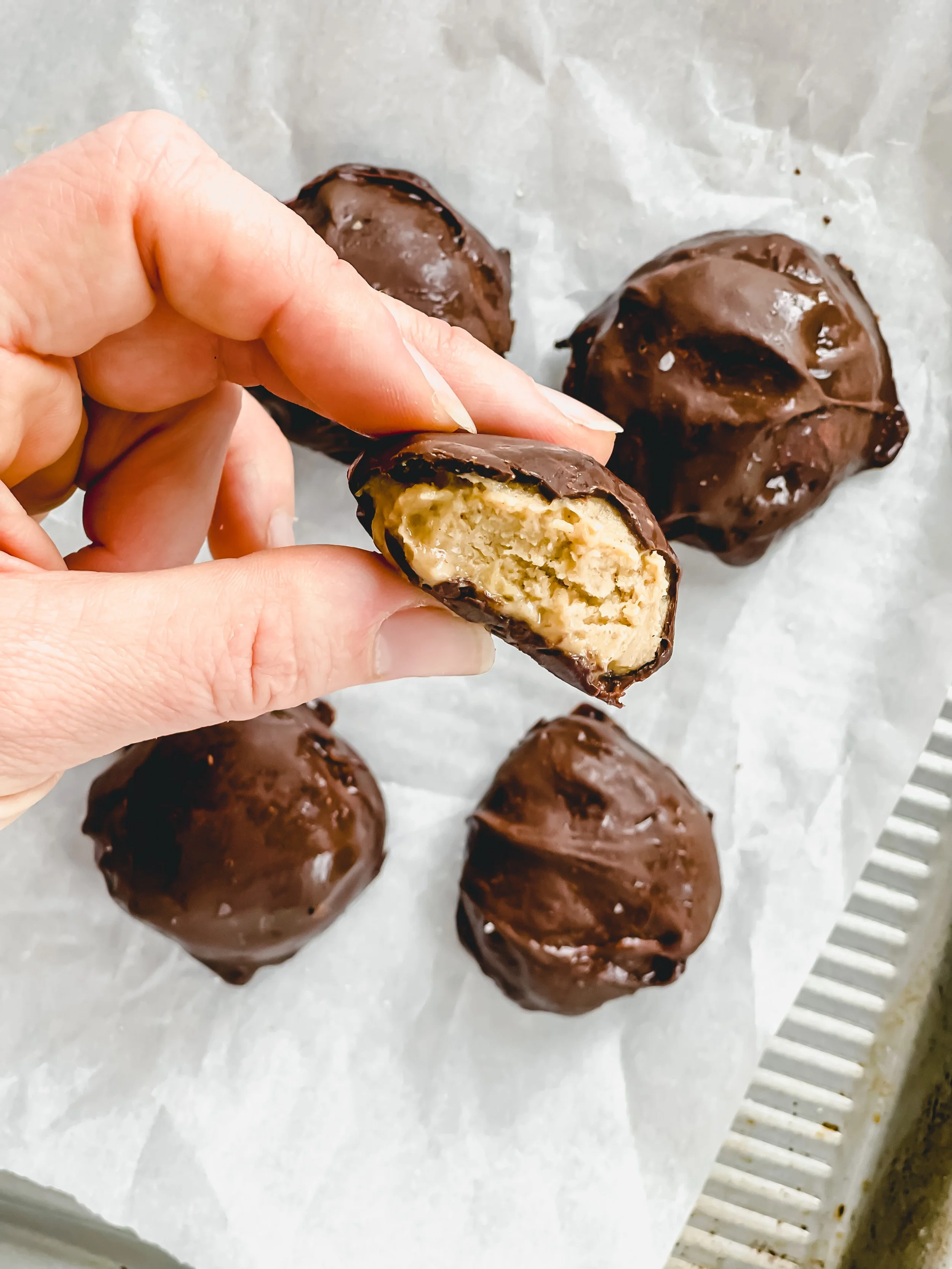 Raw Chocolate Banana Dough Bite
