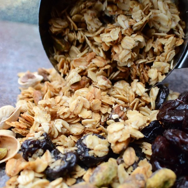 Gluten-Free Pistachio and Cherry Granola