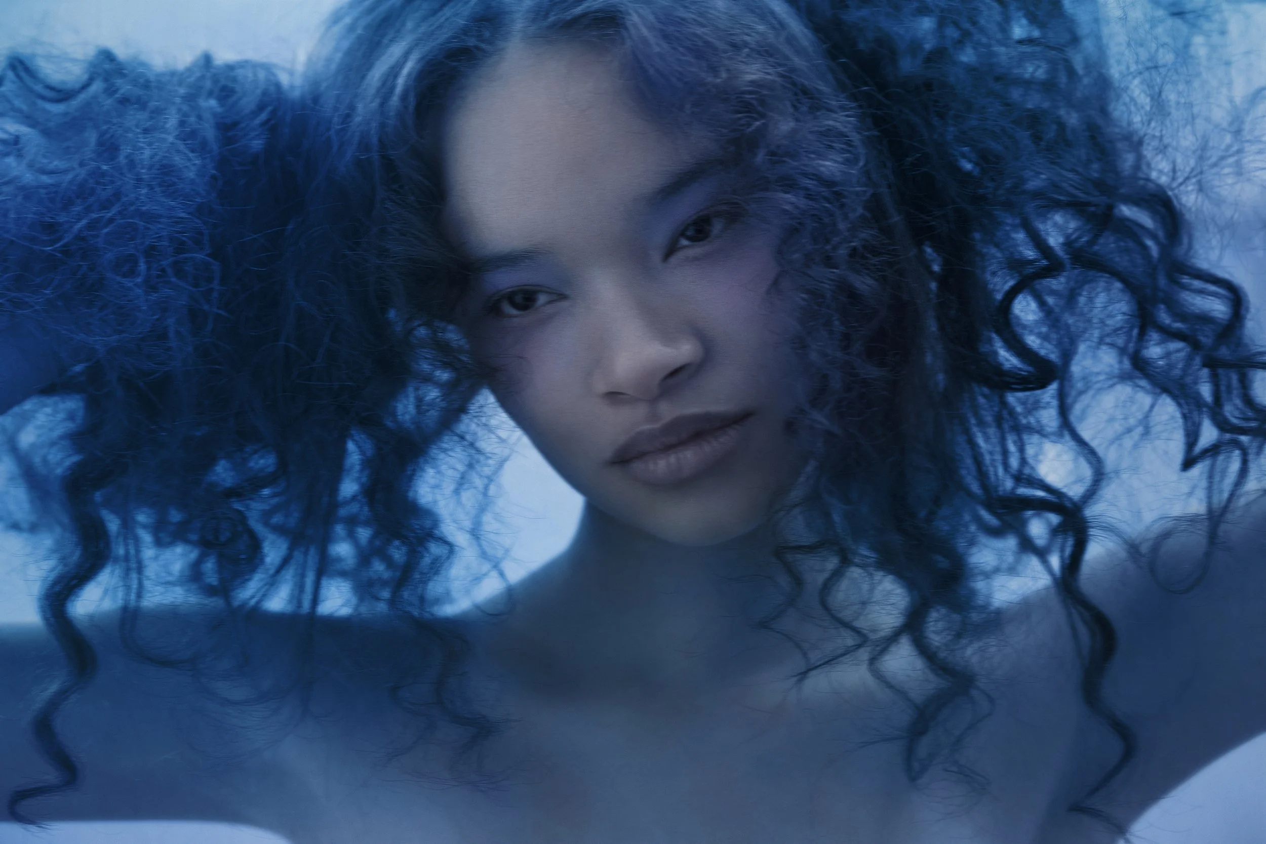 _cleosullivan_multidimentional_ZURI_323A7097 V2.jpg