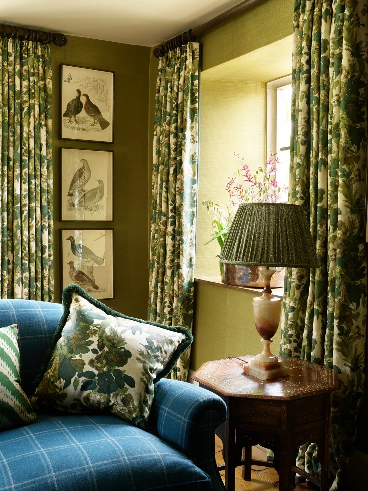 SU1050_BP_Eddington_Snug3.jpg