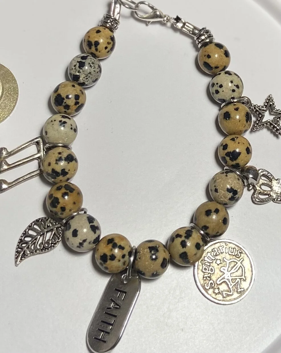 C5BDD1A5-FF9D-49B4-AC9A-0C04CA8062A6