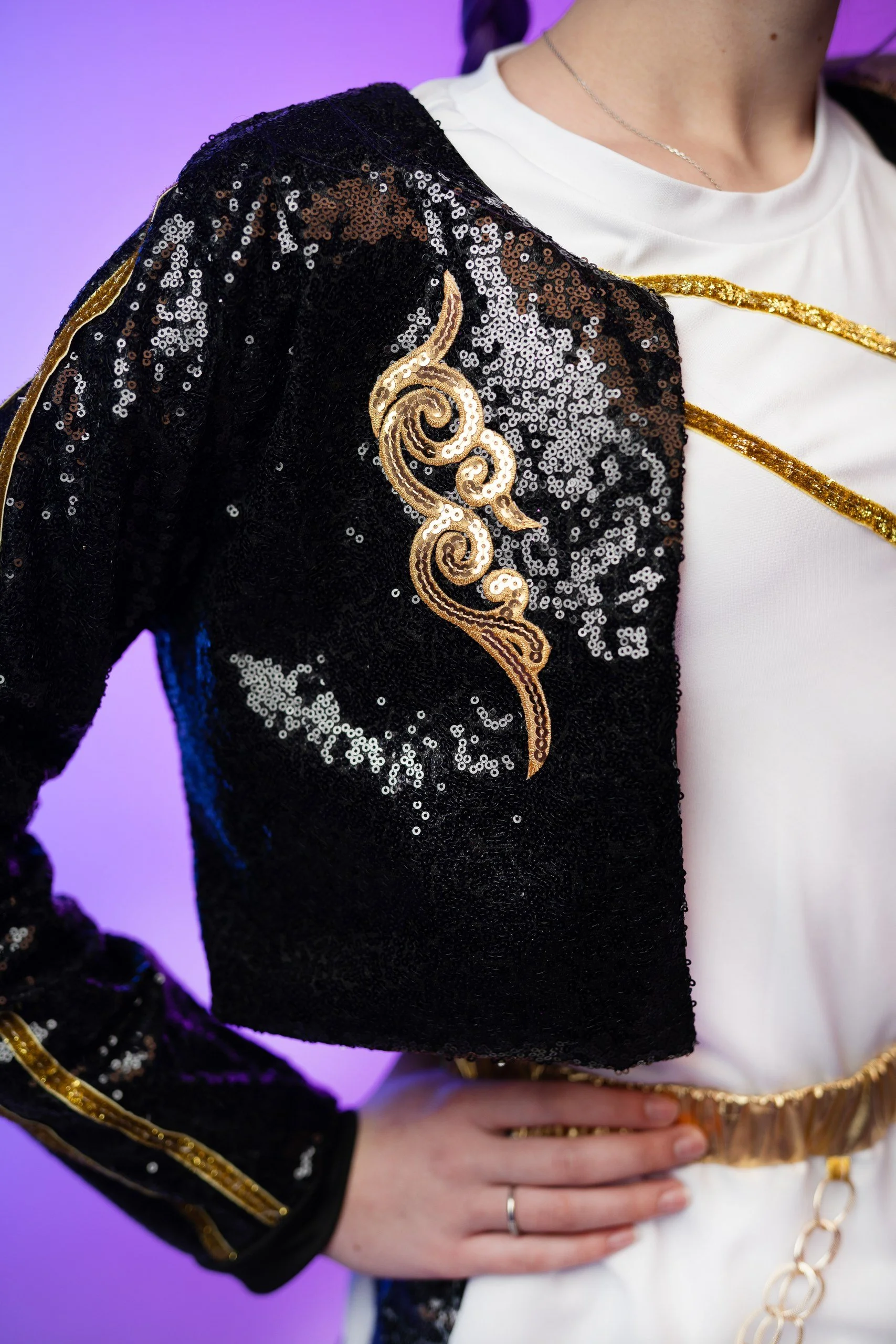 gold-chain-cosplay-jacket-detail.jpg