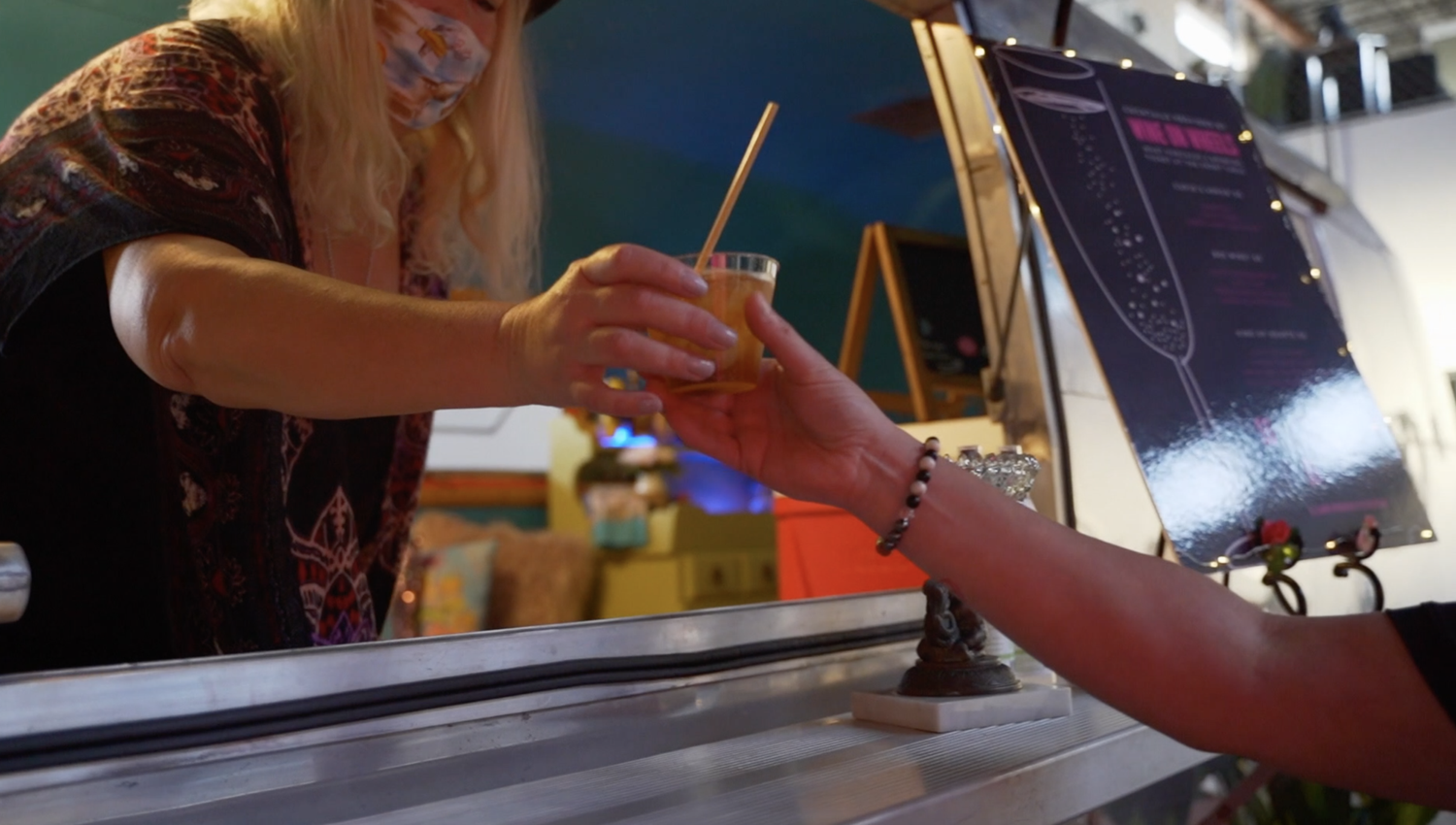 Wine Onwheels - Mobile Bar in St. Petersburg