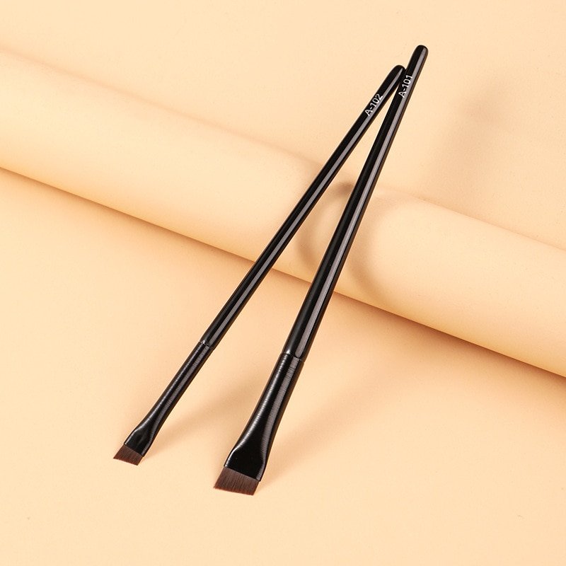 mainimage2Brow-Contour-Brush-Eyebrow-Eyeliner-Brush-Professional-Small-Angled-Eyebrow-Brush-High-Quality-Eye-brow-liner.jpg