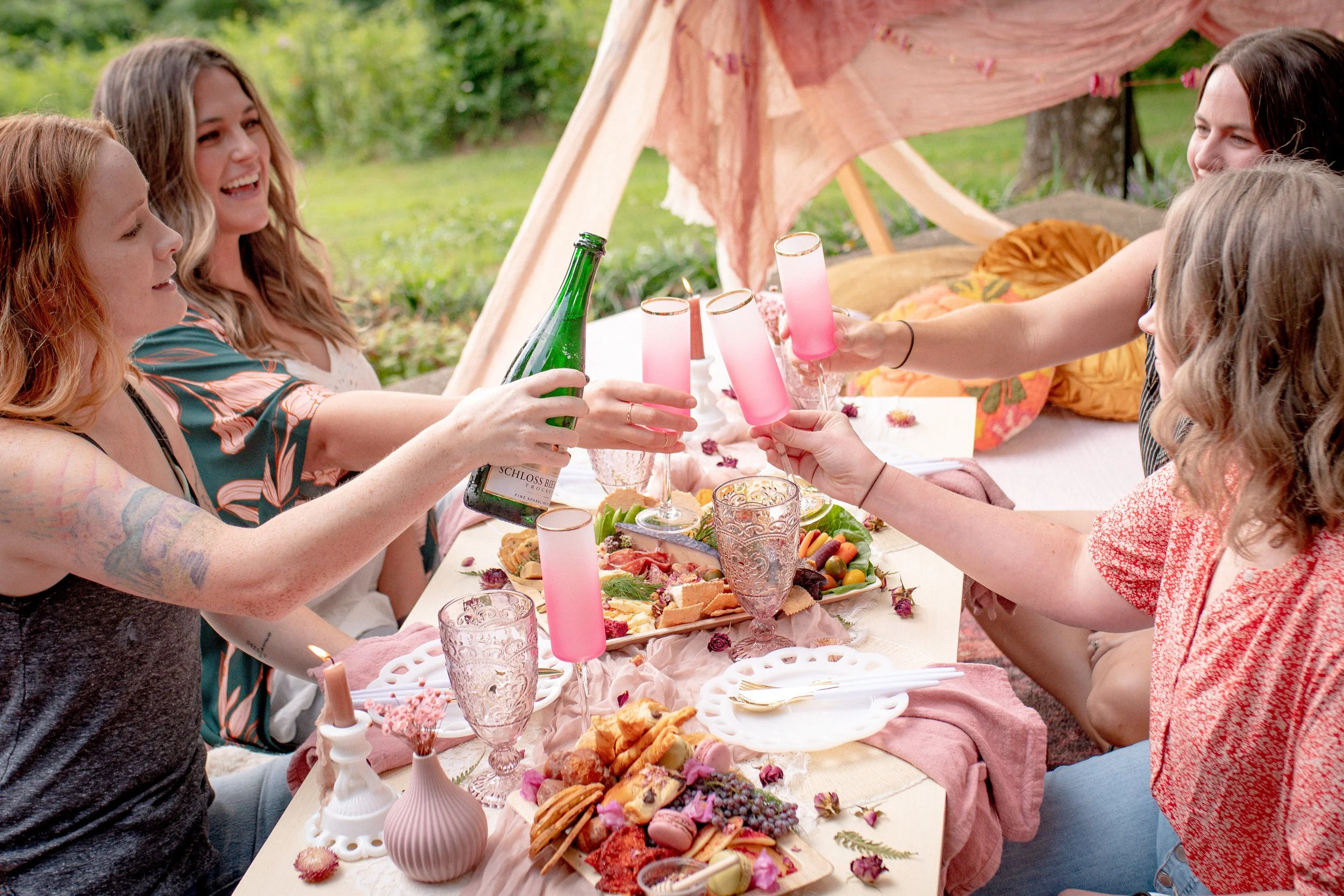 bachelorettes enjoying a luxury picnic in Asheville, NC