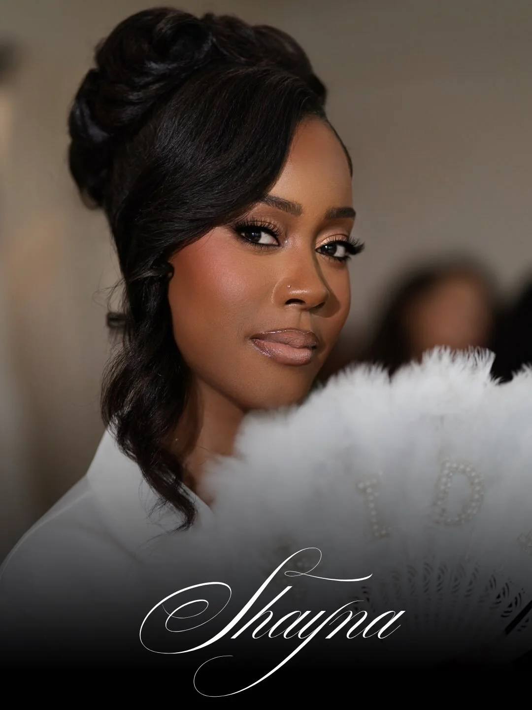 Bride Shayna @shvyna_ 

Shayna came in requesting my signature soft glam with a gold eye and I love when a bride knows what she wants. 

Once we saw the gold in person, it was reading a little bright against her warm skin tone, so we made the switch 