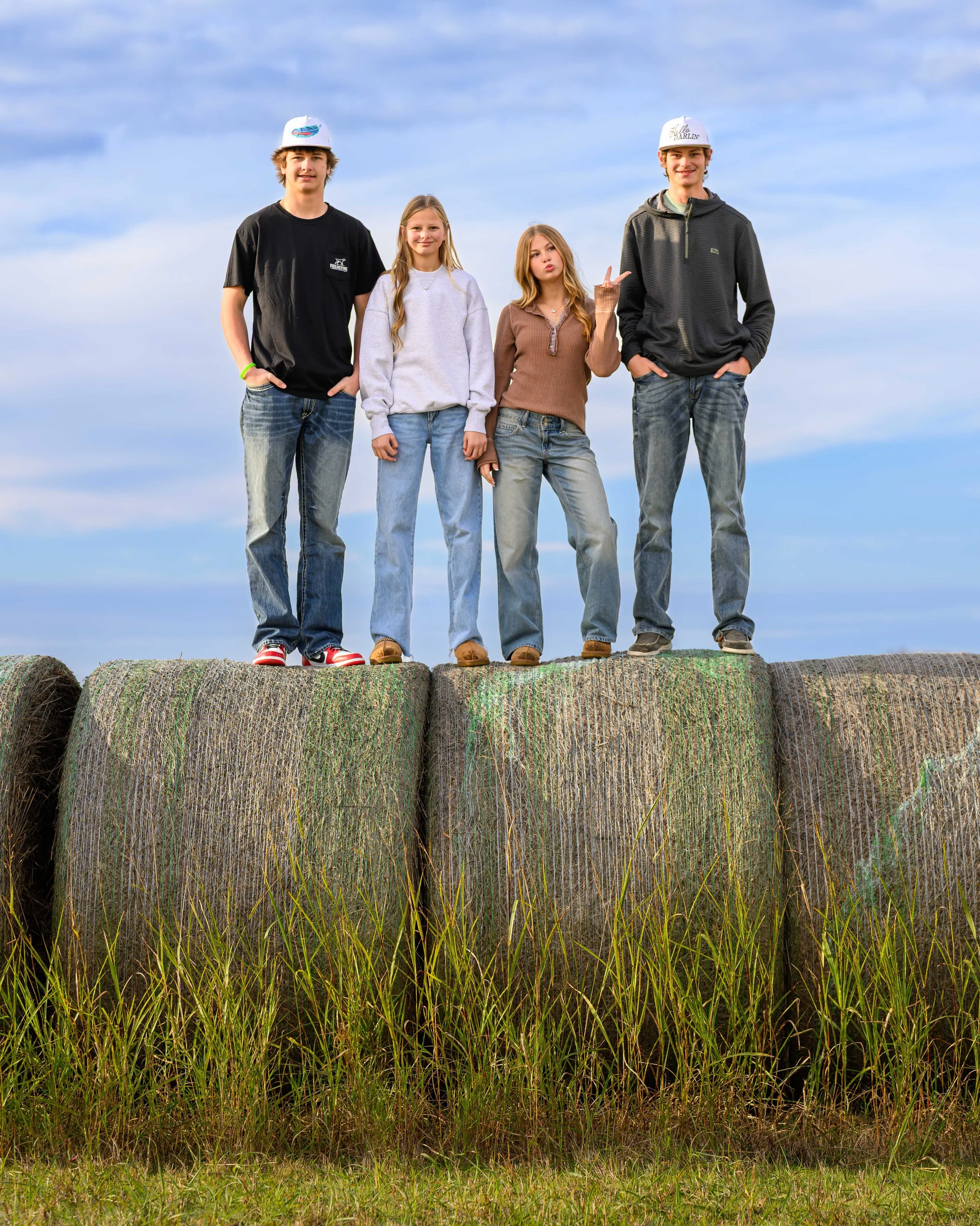 251128 Hilton Family-53_1.jpg