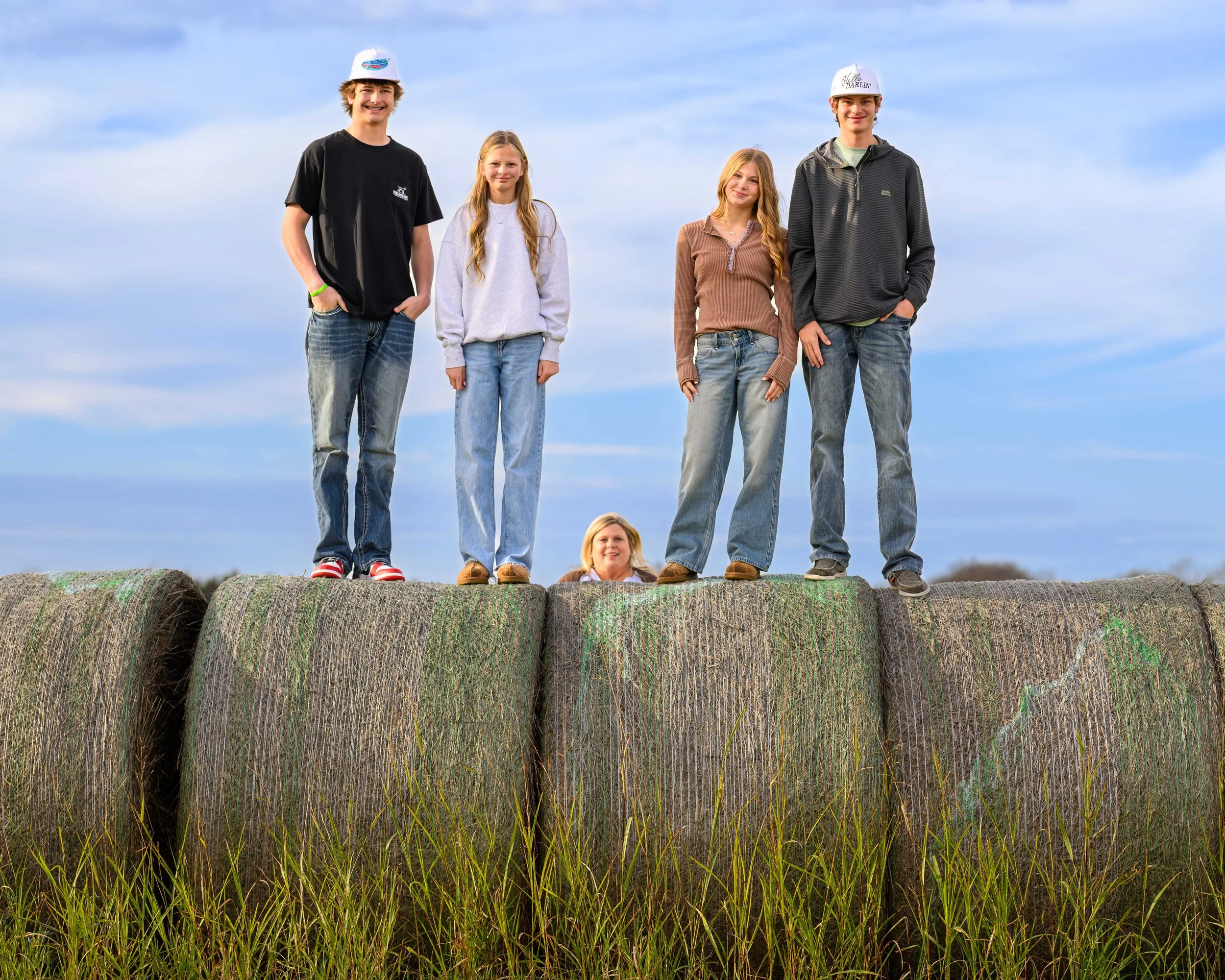 251128 Hilton Family-55_1.jpg