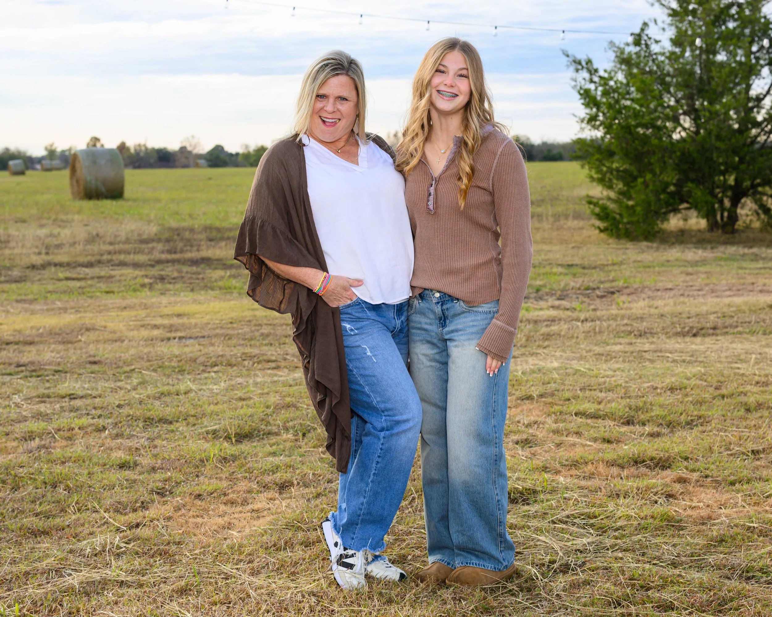 251128 Hilton Family-35_1.jpg
