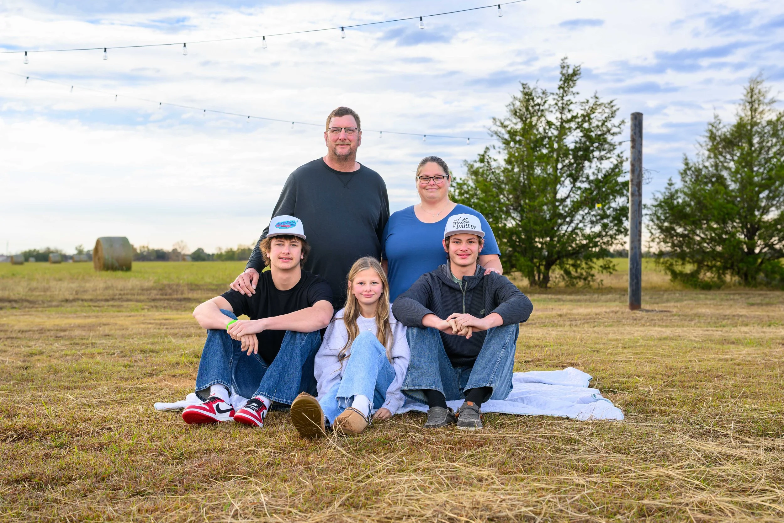 251128 Hilton Family-7_1.jpg