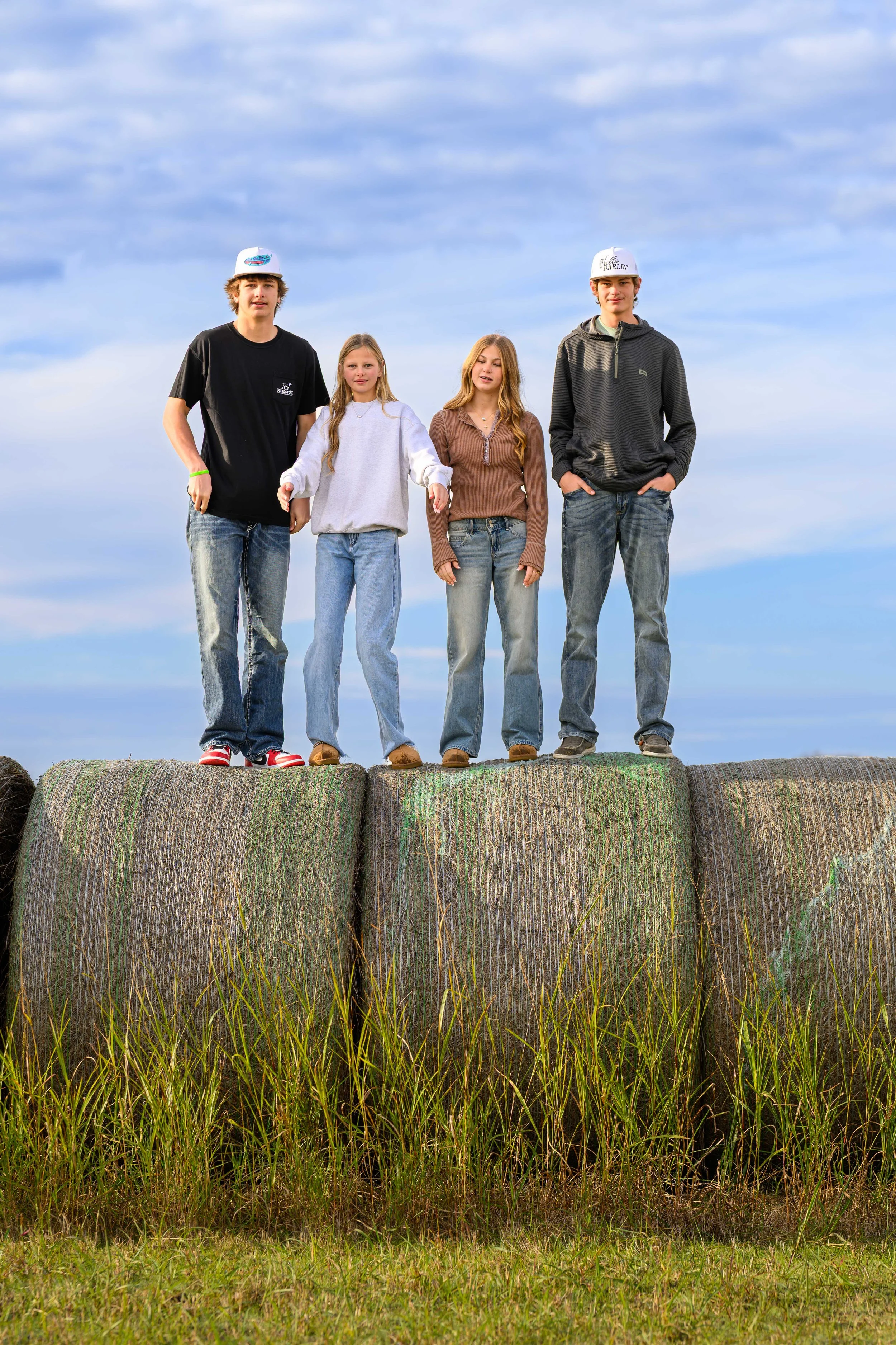 251128 Hilton Family-52_1.jpg
