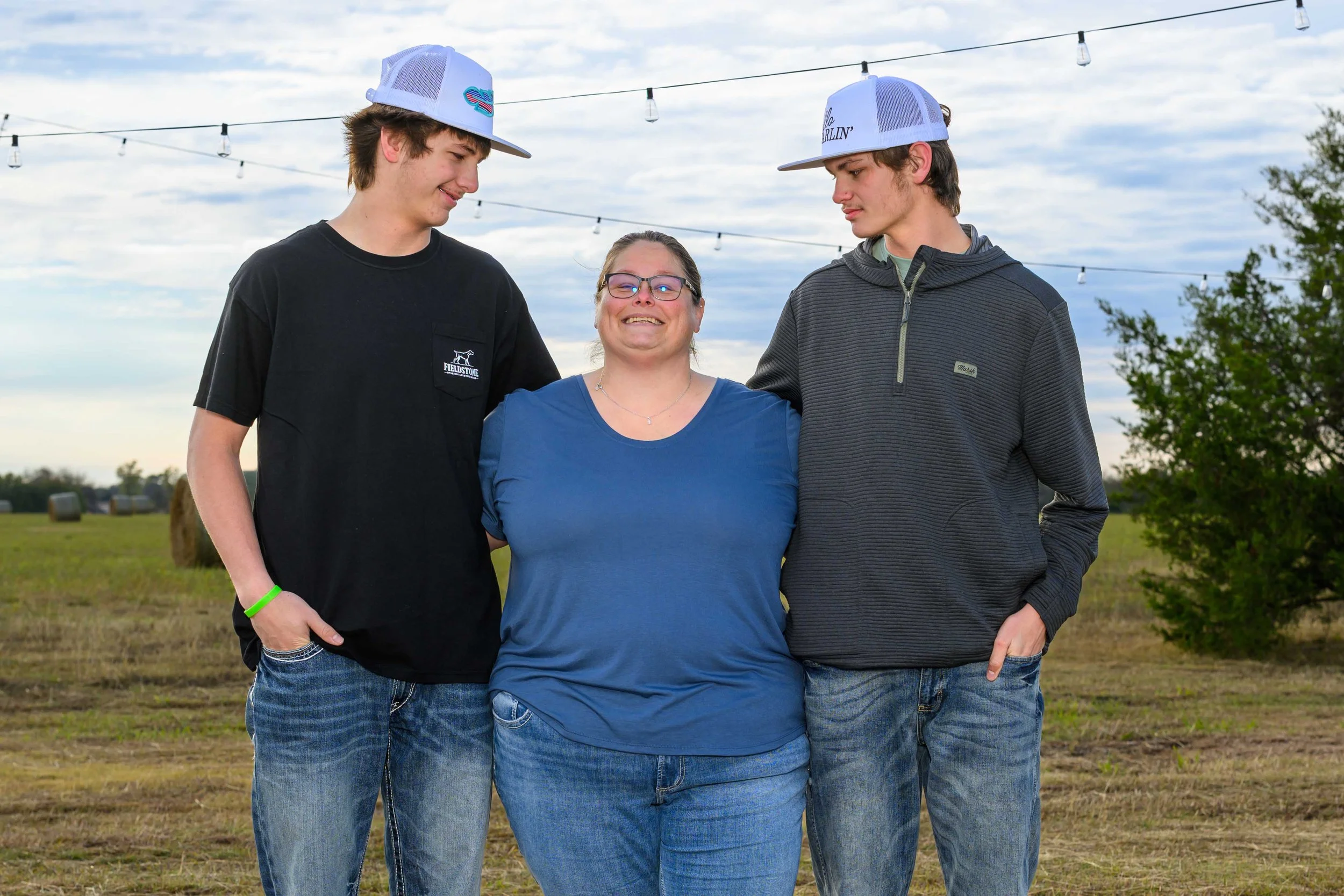251128 Hilton Family-31_1.jpg