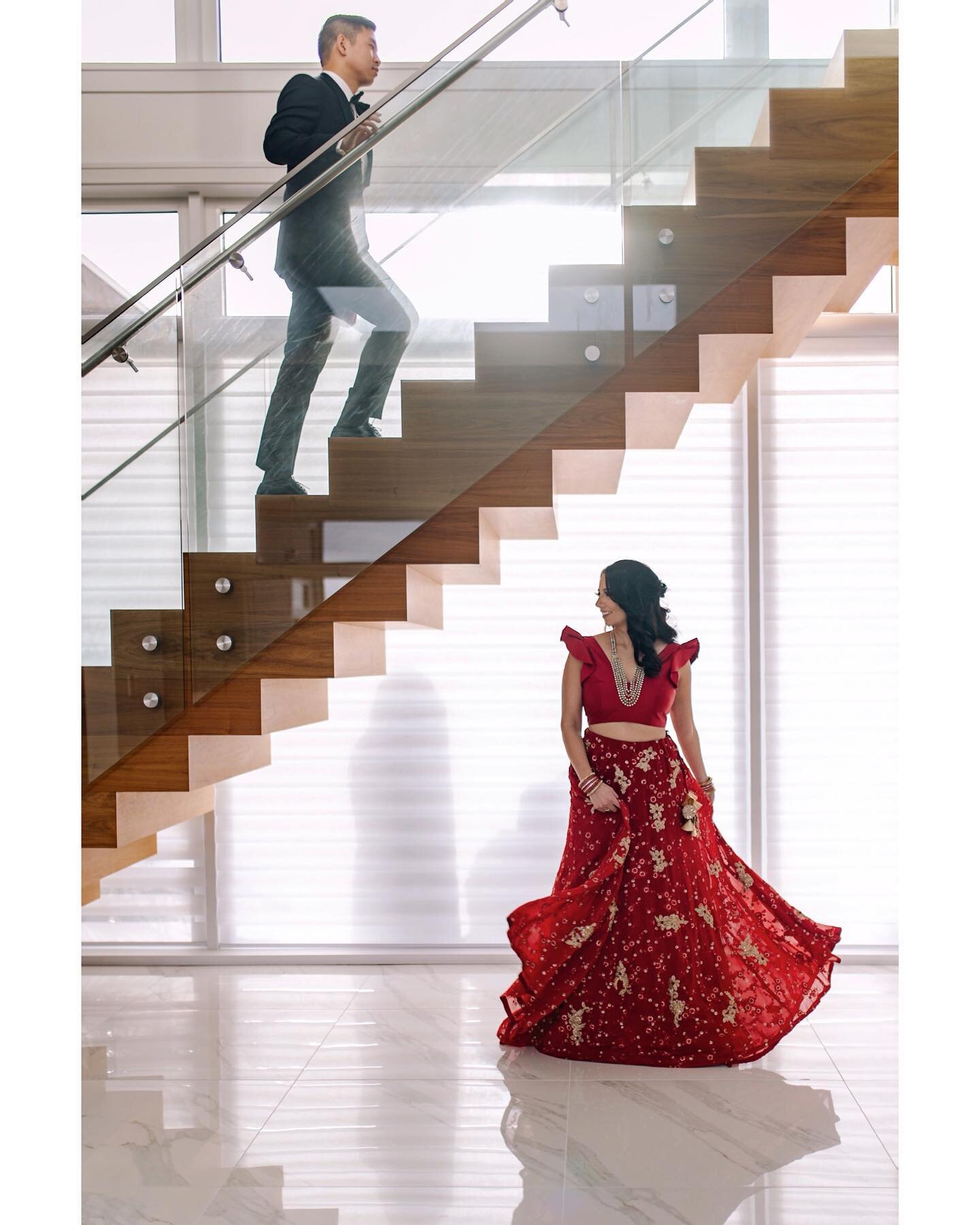 Nothing is more special than the first look &hearts;️

P.S. can we talk about how amazing these shots are?!😍 great job @mathiasfast 👌🏽 

✨For bookings and inquiries please email info@nalinimaharaj.com or text 604-727-0285 ✨

#firstlook #brideandgr