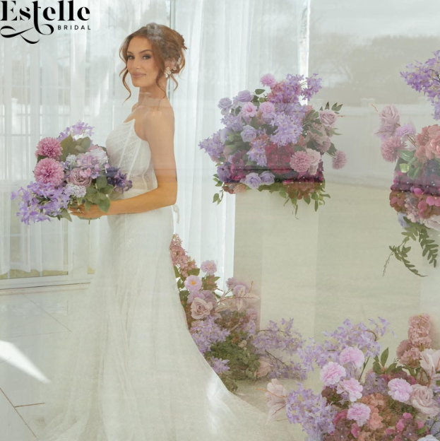 Floral Bridesmaid Dresses: How to Choose the Right Print, Style, and Fabric