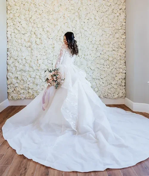 Bridal Shops in Houston: How to Choose the Right One for Your Wedding