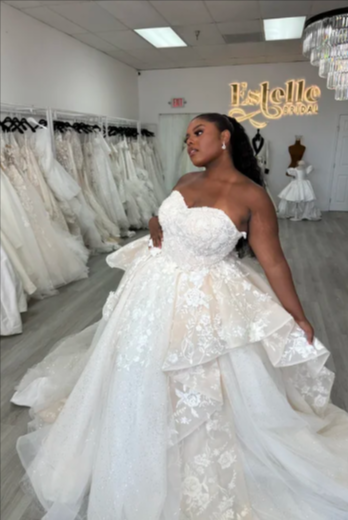 What Nobody Tells You About Shopping for Plus Size Wedding Gowns