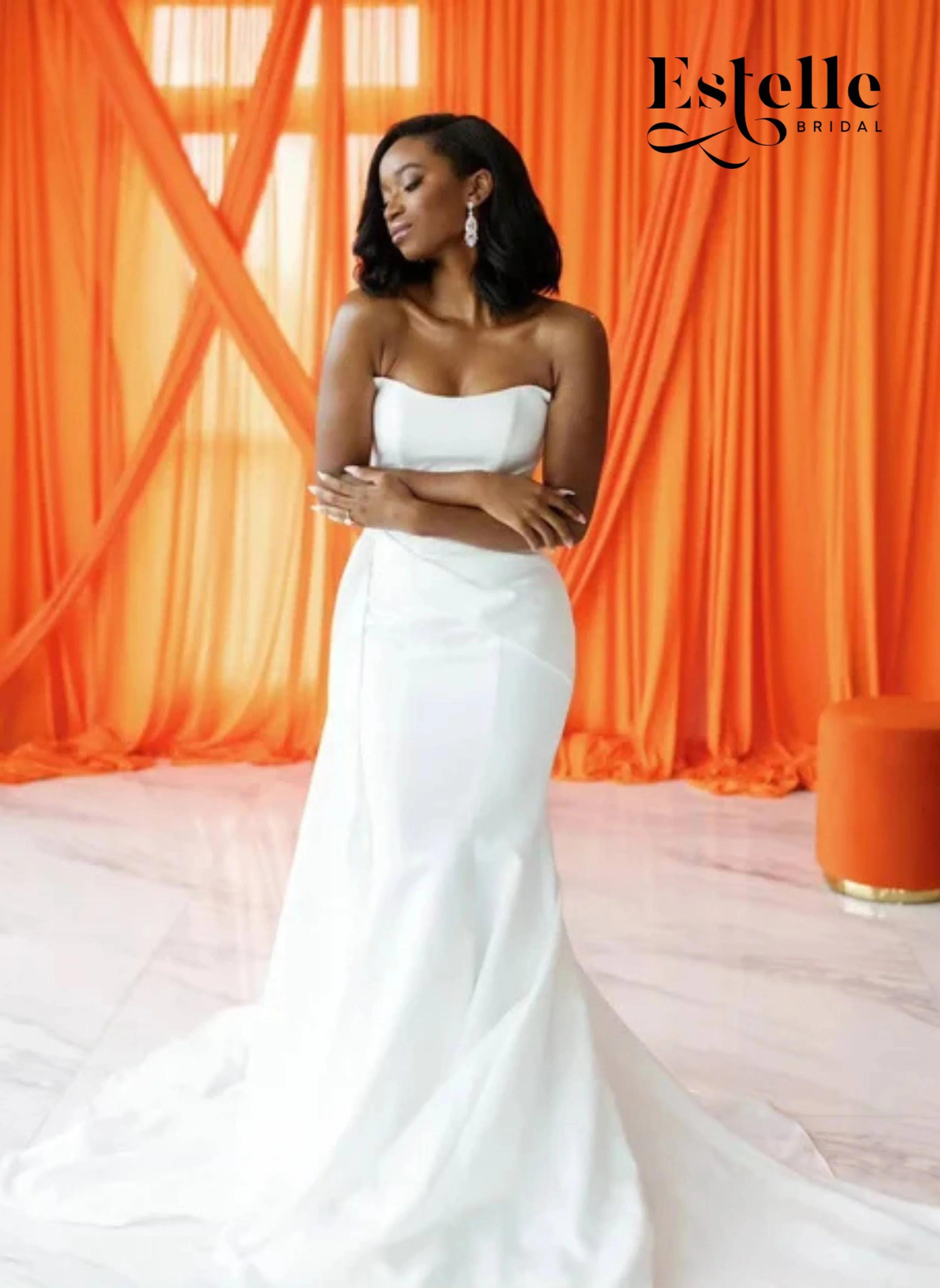 Simple Wedding Dresses: Elegant Minimalist Gowns for the Modern Bride
