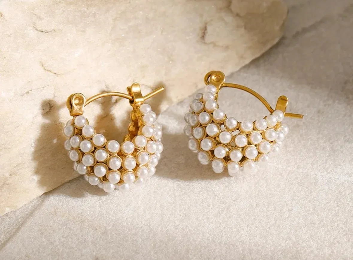 Pearl Puffy Hoops