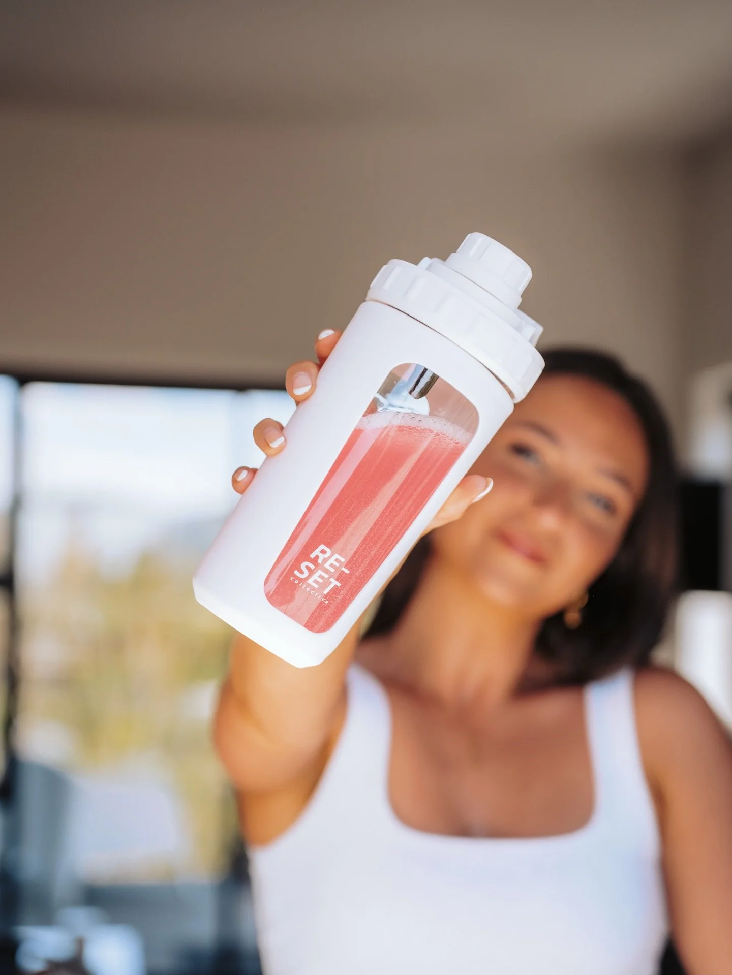 Crisp and classic. The white RE-MIX glass protein shaker is the it-girl gym accessory for 2026. We called it.