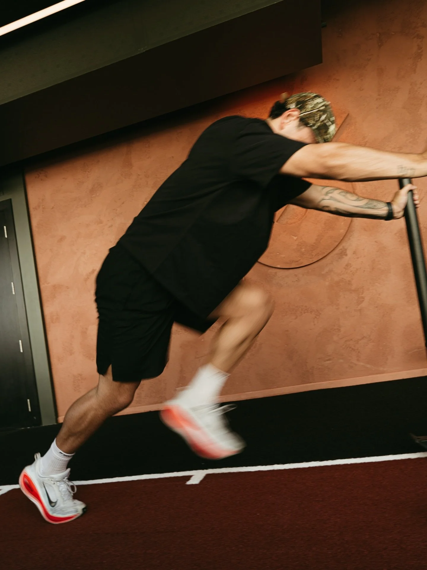 If you needed some midday motivation to workout after work tonight, this is it. MOVE. SWEAT. RE-SET.