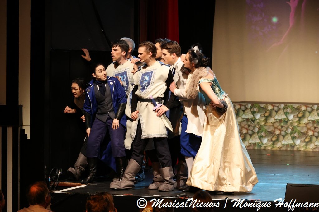 Cinderella 24.jpeg