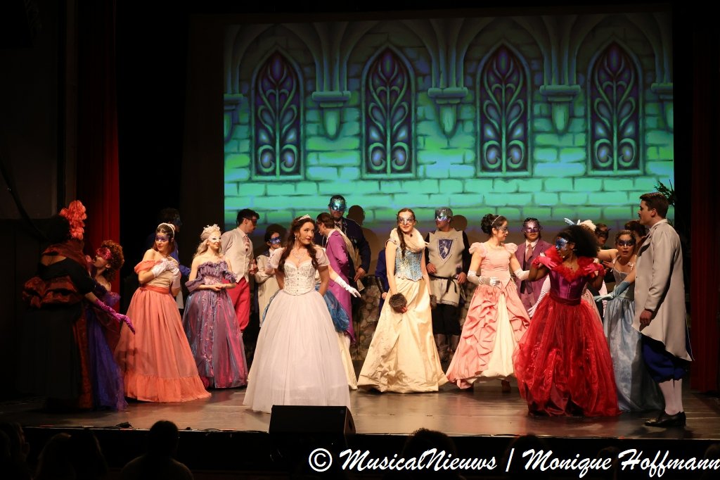 Cinderella 14.jpeg