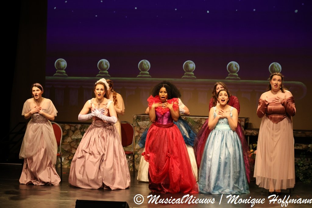 Cinderella 20.jpeg