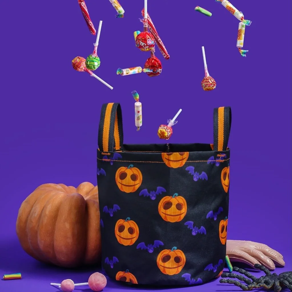 #halloween #iamthetoybin #carryingJOY