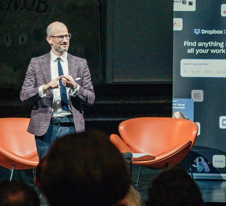 philipp-oberlohr-keynote-speaker-aktion.jpg