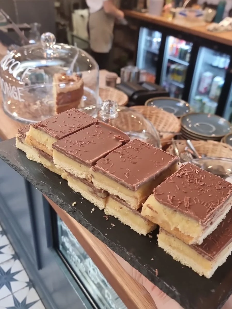 Millionaire is back! You guys are obsessed with our millionaires shortbread so come get it before it’s gone again! Also this week we’ve been in the spooky spirit of things but practicing our scary coffee art ☕️ 👻 ➡️ what do you think?