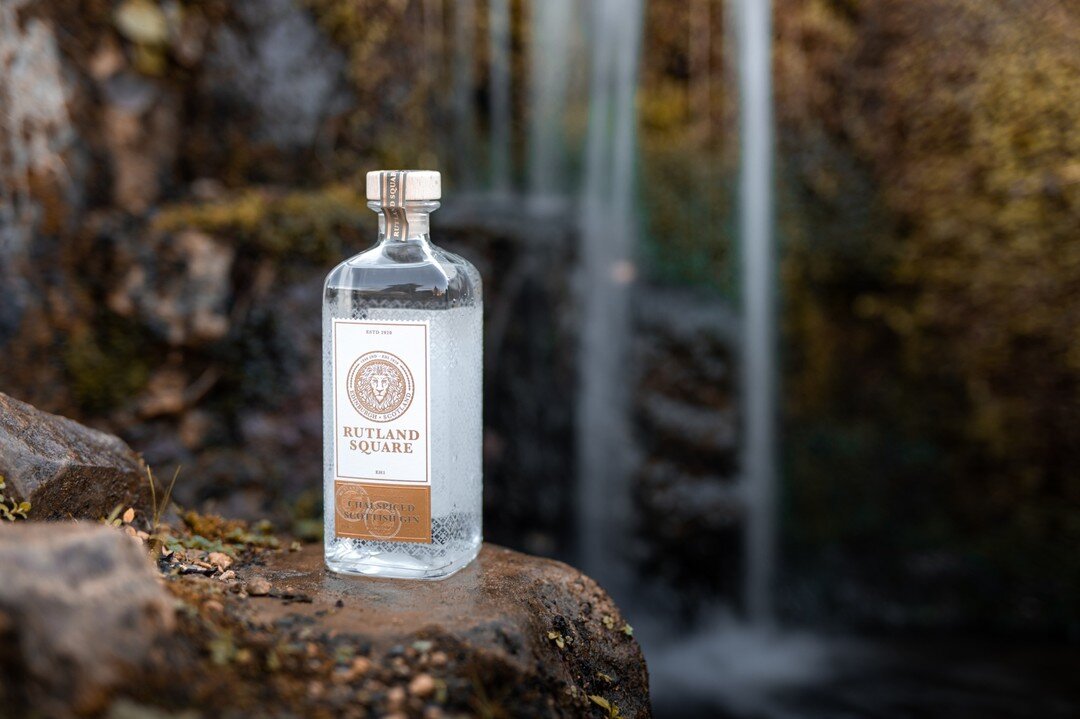 Rutland Square Gin came to us wanting elegant and inspired photography of their fantastic boutique craft gin, inspired by both India and Scotland.

#gin #photography #photos #visualmuse #contentcreator #marketing #productshoot