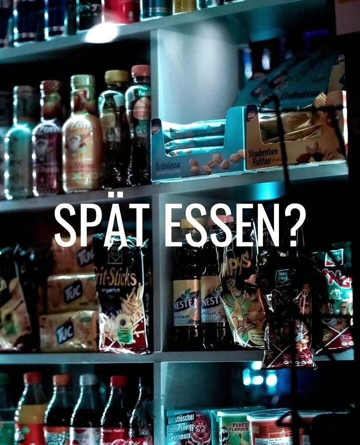 Im Zusammenhang mit Energie wurde ich neulich gefragt, was ich von einem "Sp&auml;tst&uuml;ck" halte, also von einem Snack, den man am Abend kurz vorm Schlafengehen isst. Das ist ein Thema, dass durchaus kontrovers diskutiert wird- vor alle