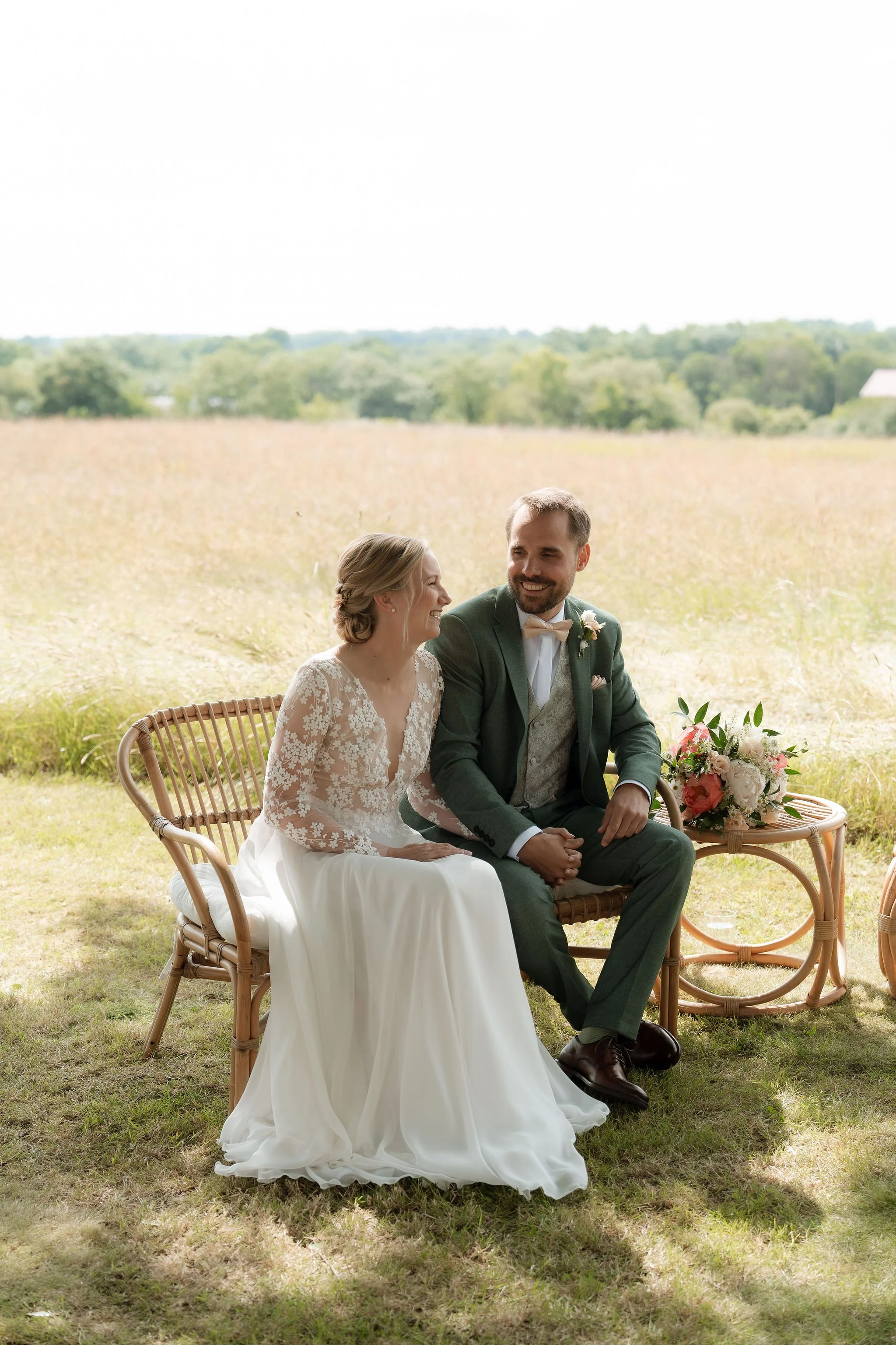 Elise et Enzo Un mariage naturel, champêtre et doux au Domaine de la Gerberie