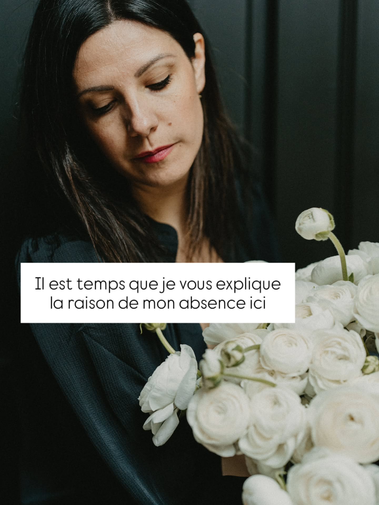 Je suis enfin pr&ecirc;te &agrave; vous expliquer la raison de mon absence ici. 

Swipe pour comprendre.

Mon activit&eacute; est donc temporairement adapt&eacute;e. Je n'assurerai que ma saison des mariages cette ann&eacute;e. 
En revanche,  je ne s