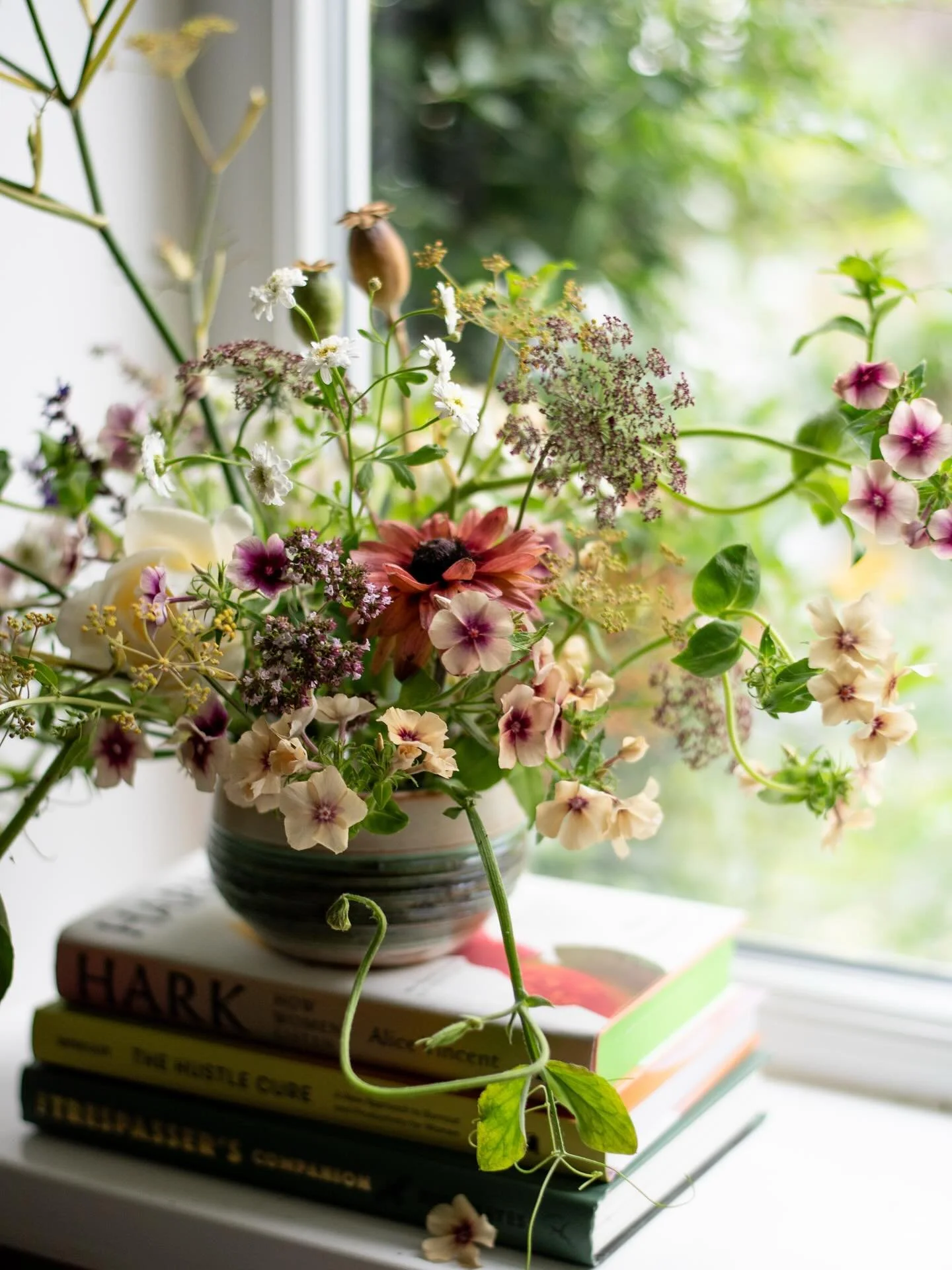 Early morning arranging with flowers from @silvergreyfoliage, including dreamy creamy phlox 😍 A little nod to the context at the end because Paw Patrol is life in this house 😂
