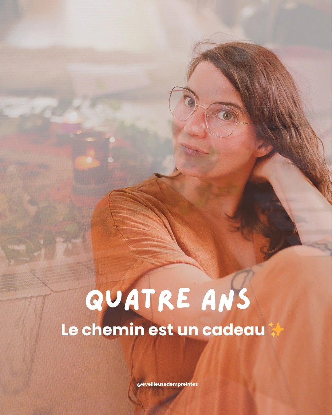 ✨ Quatre ann&eacute;es. Des milliers de pages blanches. Des millions de couleurs. Et une infinit&eacute; de sourires partag&eacute;s. ✨

Mon coeur sensible bat un peu plus fort ce soir parce que cette semaine, je c&eacute;l&egrave;bre &amp; f&ecirc;t