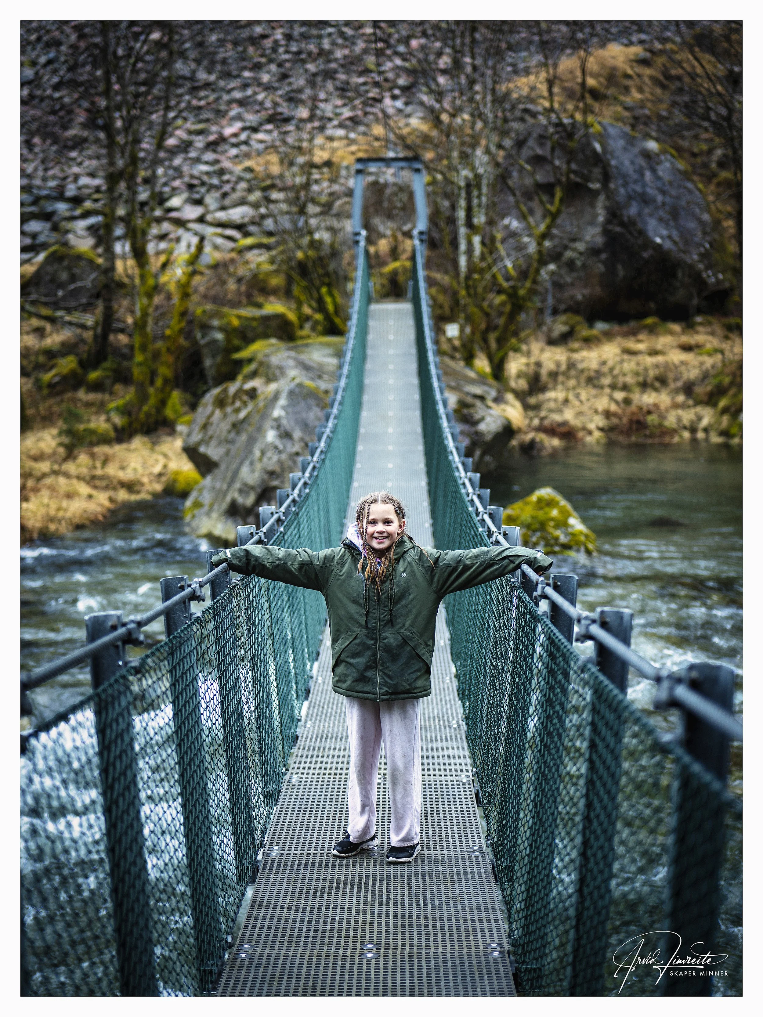 Lykke på hengebrua 1 4000.jpg