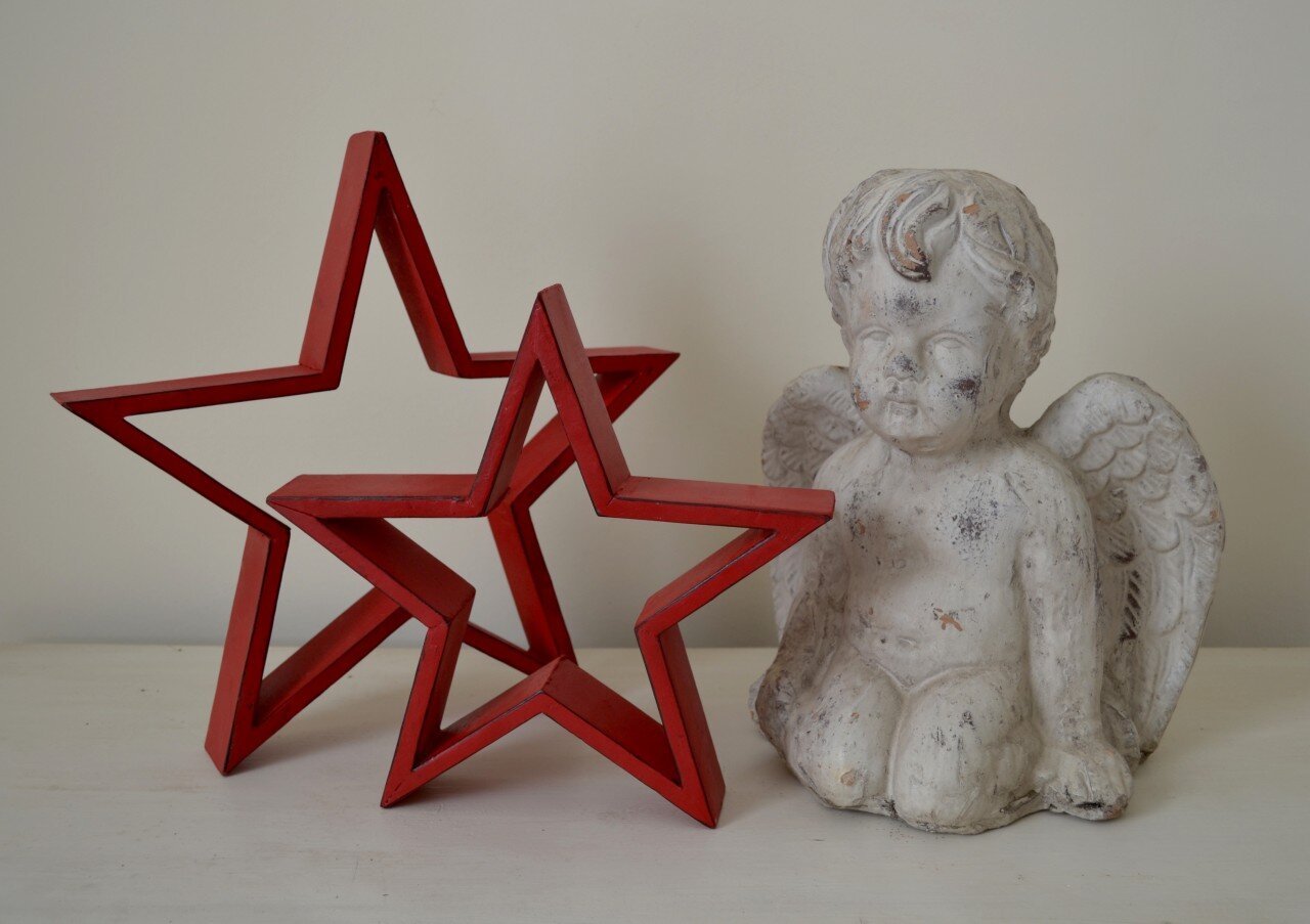 Red-wooden-stars-copy.jpg