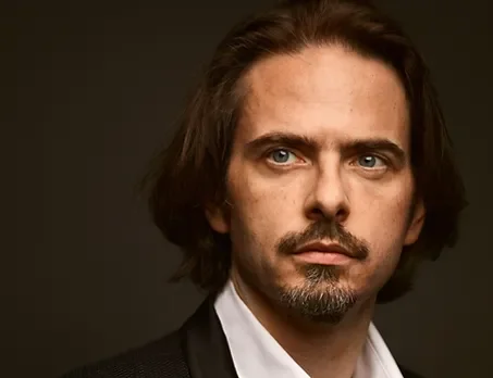 Portrait musical - Tournée au Québec! Frederic Vaysse-Knitter au piano