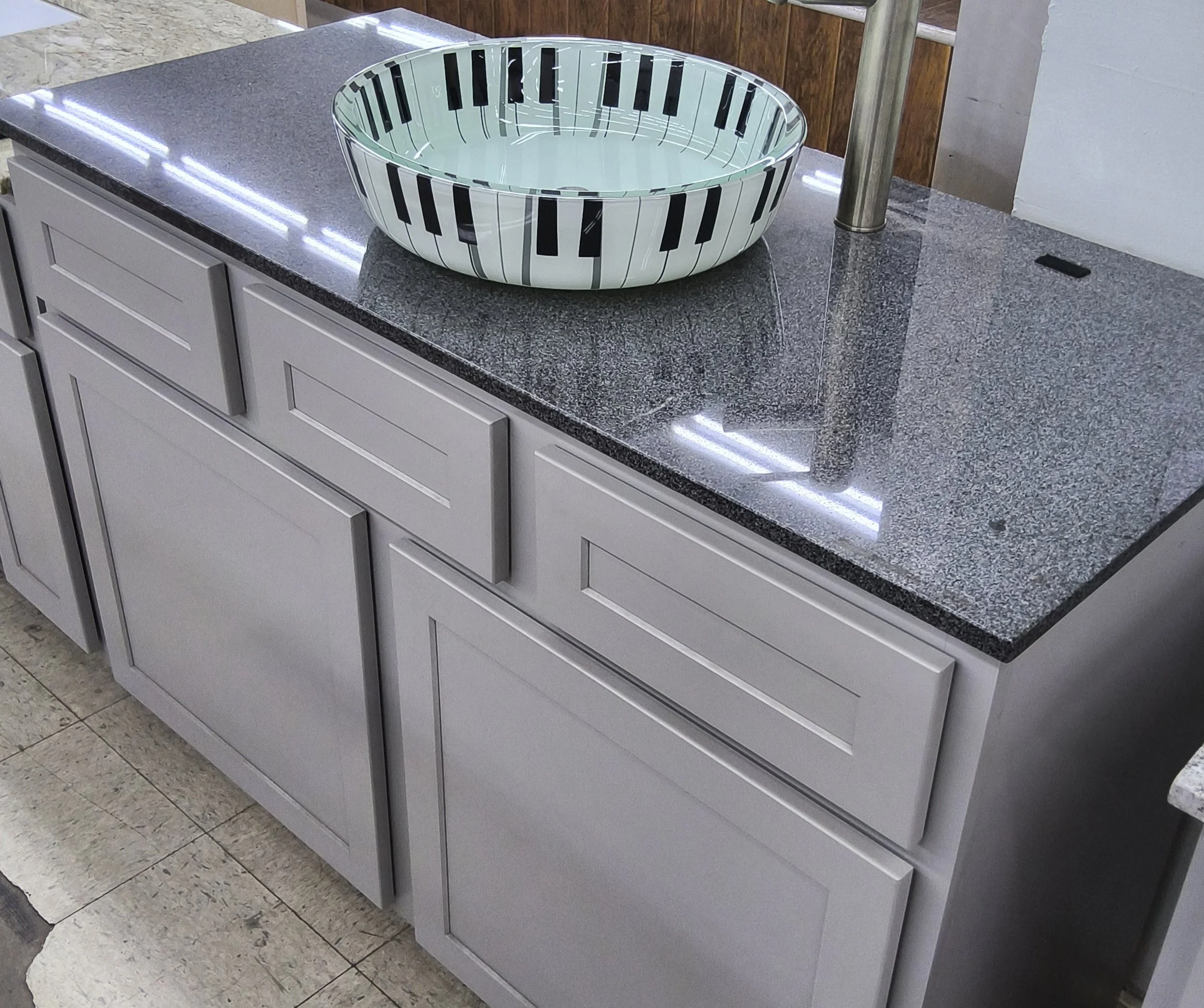 Full Vanity Combo G-Town Limestone/Dark Grey