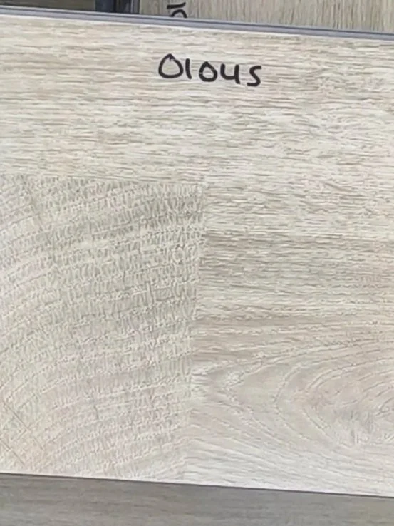 01045 Vinyl Flooring
