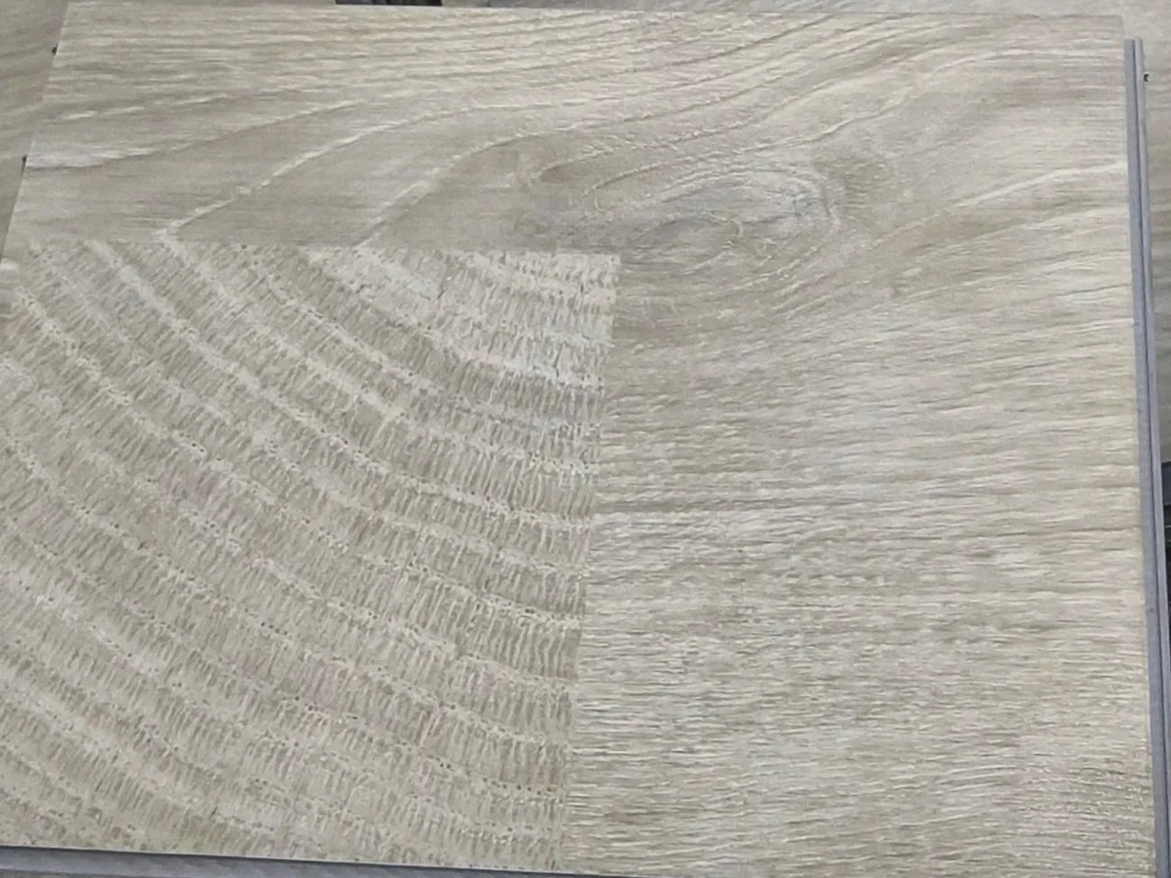 01044 Vinyl Flooring